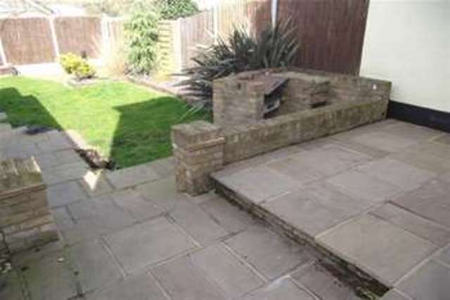  Image of 3 bedroom Detached house to rent in Philbrick Crescent Rayleigh SS6 at Rayleigh, SS6 9HQ