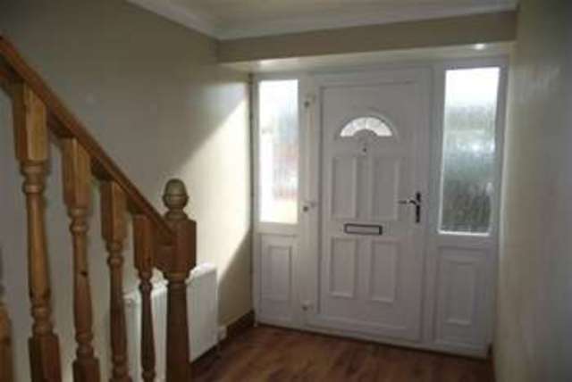  Image of 3 bedroom Detached house to rent in Philbrick Crescent Rayleigh SS6 at Rayleigh, SS6 9HQ