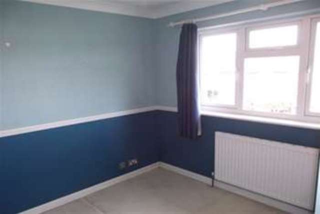  Image of 3 bedroom Detached house to rent in Philbrick Crescent Rayleigh SS6 at Rayleigh, SS6 9HQ