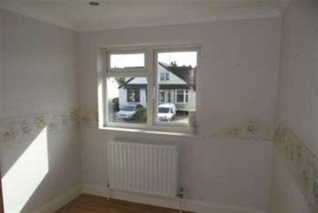  Image of 3 bedroom Detached house to rent in Philbrick Crescent Rayleigh SS6 at Rayleigh, SS6 9HQ