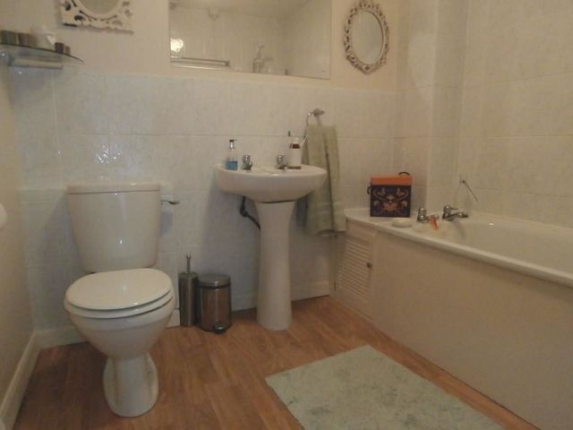  Image of 1 bedroom Flat to rent in Redhouse Court Blackburn Bathgate EH47 at Blackburn West Lothian West Lothian, EH47 7BU