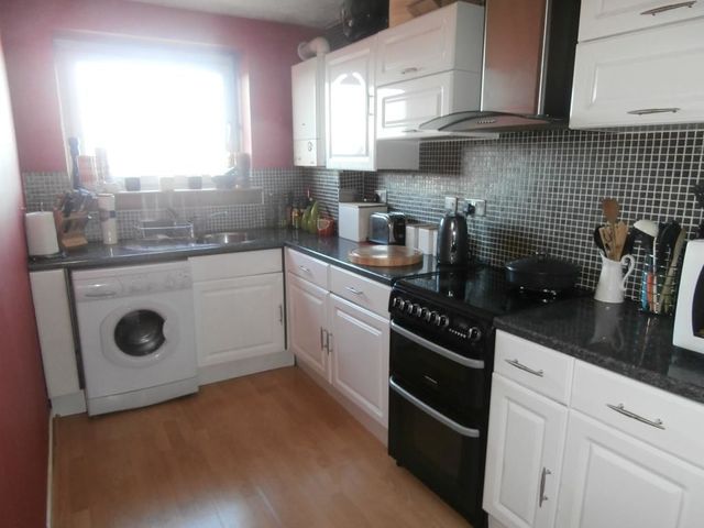  Image of 1 bedroom Flat to rent in Redhouse Court Blackburn Bathgate EH47 at Blackburn West Lothian West Lothian, EH47 7BU