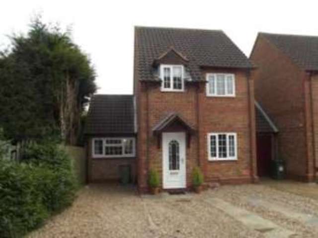  Image of 3 bedroom Detached house for sale in Redhuish Close Furzton Milton Keynes MK4 at Furzton Milton Keynes Shenley Brook End, MK4 1HJ