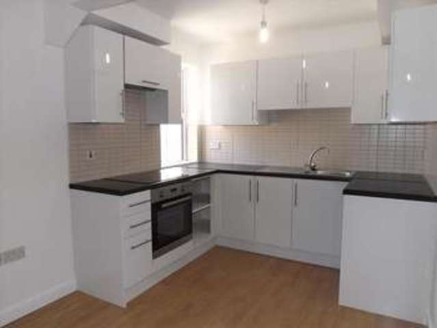  Image of 2 bedroom Apartment to rent in Reading Road Burghfield Common Reading RG7 at Reading Road Burghfield Common Reading, RG7 3QA