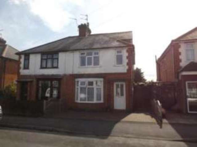  Image of 3 bedroom Semi-Detached house for sale in Richmond Drive Glen Parva Leicester LE2 at Glen Parva Leicester Glen Parva, LE2 9TJ