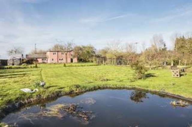  Image of 5 bedroom Detached house for sale in New Delight Road Rickinghall Diss IP22 at New Delight Road Rickinghall Diss, IP22 1LX