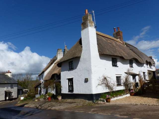  Image of 3 bedroom End of Terrace for sale in Ringmore Kingsbridge TQ7 at Ringmore Kingsbridge, TQ7 4HL