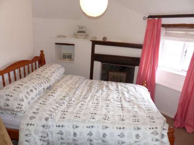  Image of 3 bedroom End of Terrace for sale in Ringmore Kingsbridge TQ7 at Ringmore Kingsbridge, TQ7 4HL
