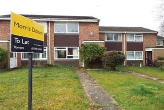 Image of 2 bedroom Terraced house to rent in Mead Close Romsey SO51 at Romsey, SO51 5QX