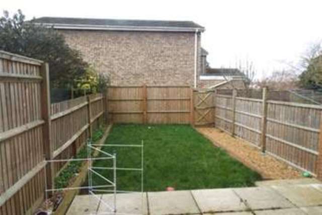  Image of 2 bedroom Terraced house to rent in Mead Close Romsey SO51 at Romsey, SO51 5QX