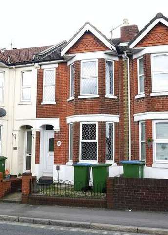  Image of 2 bedroom Terraced house for sale in Romsey Road Shirley Southampton SO16 at Romsey Road  Southampton, SO16 4BY