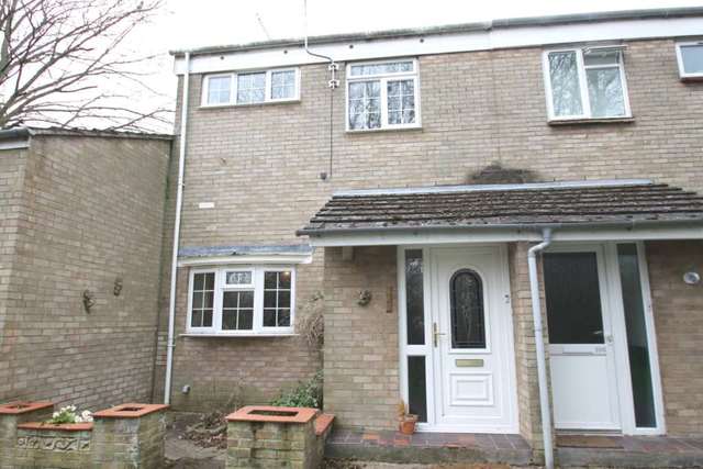  Image of 3 bedroom End of Terrace to rent in Rosebery Way Tring HP23 at Rosebery Way  Tring, HP23 5DT
