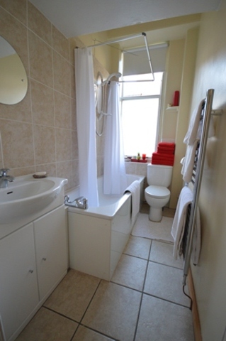  Image of 1 bedroom Flat to rent in Roseburn Place Edinburgh EH12 at Roseburn Edinburgh Edinburgh, EH12 5NP