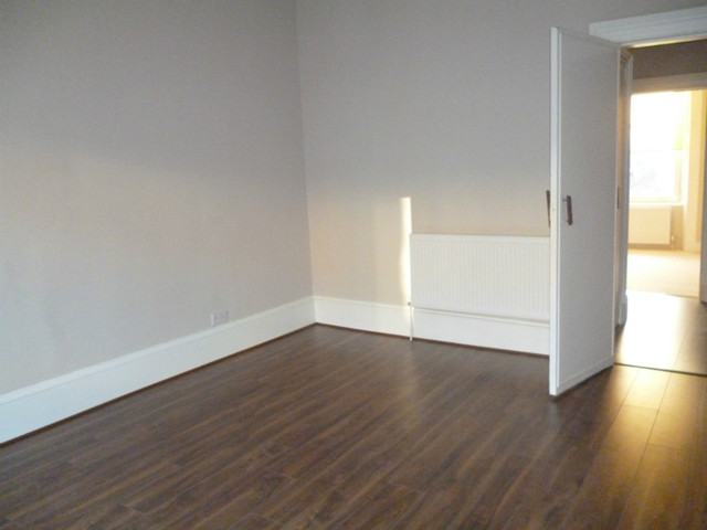  Image of 2 bedroom Flat to rent in Roslea Drive Dennistoun Glasgow G31 at Dennistoun Glasgow Glasgow, G31 2RP