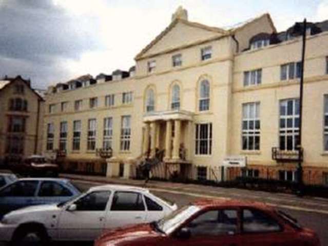  Image of 1 bedroom Retirement Property for sale in Den Crescent Teignmouth TQ14 at Den Crescent  Teignmouth, TQ14 8BR
