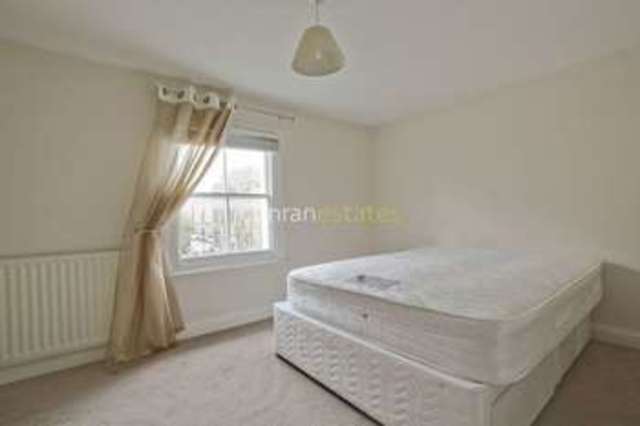  Image of 2 bedroom Flat to rent in Royal Hill London SE10 at Royal Hill  Greenwich, SE10 8RT