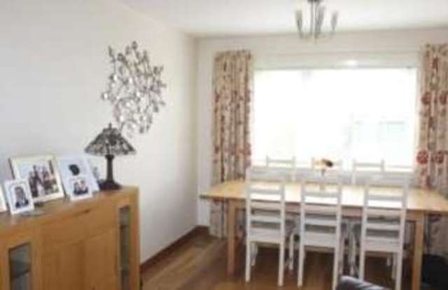  Image of 3 bedroom Terraced house for sale in Rutherford Square East Kilbride Glasgow G75 at The Murray East Kilbride Auldhouse, G75 0JL