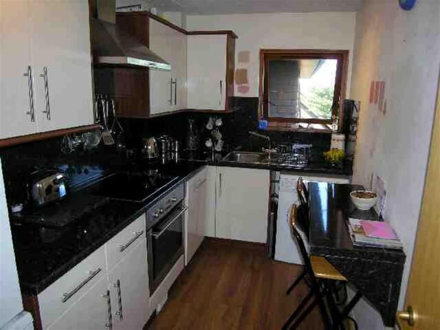  Image of 1 bedroom Flat to rent in Ryeland Close West Drayton UB7 at Ryeland Close Yiewsley Yiewsley, UB7 8AU
