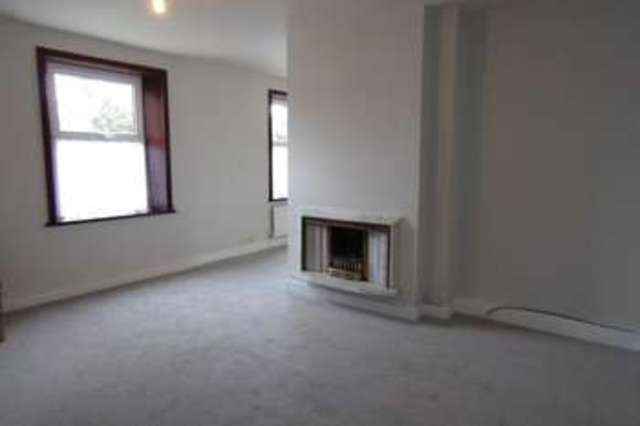  Image of 2 bedroom Semi-Detached house to rent in School Lane Walton Wakefield WF2 at Walton Wakefield Walton, WF2 6NR