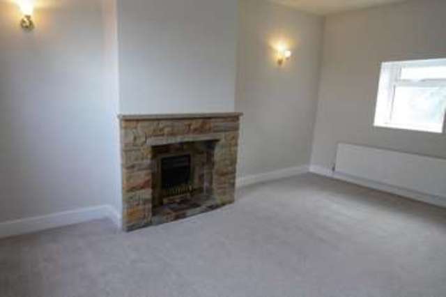  Image of 2 bedroom Semi-Detached house to rent in School Lane Walton Wakefield WF2 at Walton Wakefield Walton, WF2 6NR