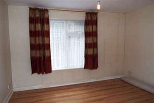  Image of 1 bedroom Flat to rent in Sea Front Hayling Island PO11 at Hayling Island, PO11 0AP