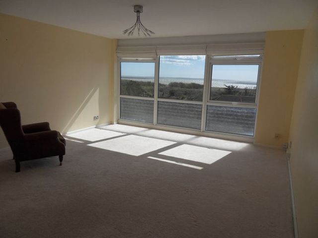  Image of 2 bedroom Flat to rent in Seabrook Road Hythe CT21 at Seabrook Road  Hythe, CT21 5QR