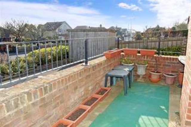  Image of 2 bedroom Apartment for sale in Seabrook Road Hythe CT21 at Hythe Kent Hythe, CT21 5QP