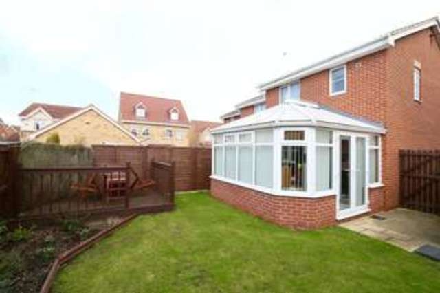  Image of 3 bedroom Terraced house for sale in Shilling Close Kingswood Hull HU7 at Shilling Close Kingswood Hull, HU7 3LE