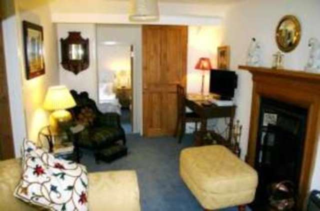  Image of 3 bedroom Detached house for sale in Shore Road Kilcreggan Helensburgh G84 at Kilcreggan Argyll & Bute Kilcreggan, G84 0HN