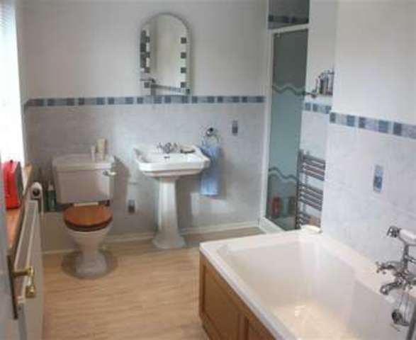  Image of 4 bedroom Property for sale in Shutt Lane Earlswood Solihull B94 at Shutt Lane Solihull Solihull, B94 6DA