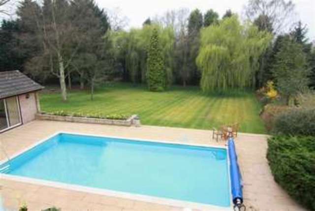  Image of 4 bedroom Property for sale in Shutt Lane Earlswood Solihull B94 at Shutt Lane Solihull Solihull, B94 6DA