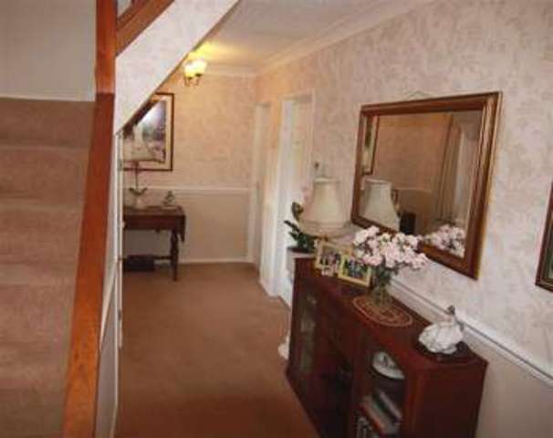  Image of 4 bedroom Property for sale in Shutt Lane Earlswood Solihull B94 at Shutt Lane Solihull Solihull, B94 6DA