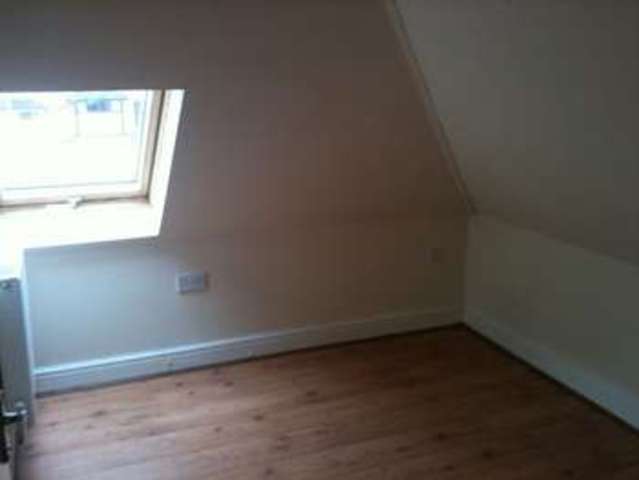  Image of 2 bedroom Flat to rent in Signal Road Staple Hill Bristol BS16 at Signal Road Staple Hill Bristol, BS16 5PE