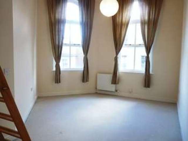  Image of 1 bedroom Flat to rent in Silver Street Trowbridge BA14 at Silver Street  Trowbridge, BA14 8AA
