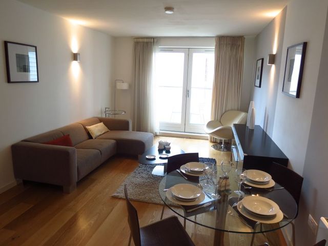  Image of 2 bedroom Apartment to rent in Goulden Street Manchester M4 at 10 Rochdale Road  Manchester City, M4 5EN