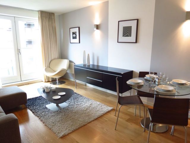  Image of 2 bedroom Apartment to rent in Goulden Street Manchester M4 at 10 Rochdale Road  Manchester City, M4 5EN