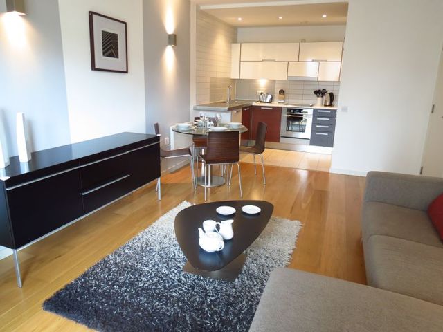  Image of 2 bedroom Apartment to rent in Goulden Street Manchester M4 at 10 Rochdale Road  Manchester City, M4 5EN