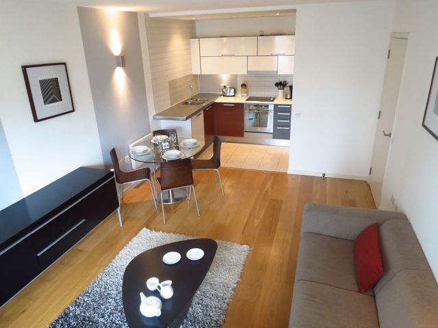  Image of 2 bedroom Apartment to rent in Goulden Street Manchester M4 at 10 Rochdale Road  Manchester City, M4 5EN