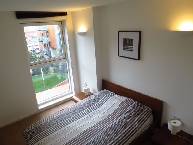  Image of 2 bedroom Apartment to rent in Goulden Street Manchester M4 at 10 Rochdale Road  Manchester City, M4 5EN