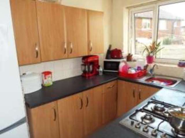  Image of 3 bedroom Semi-Detached house for sale in Smallshaw Lane Ashton-under-Lyne OL6 at Ashton-Under-Lyne Greater Manchester Hurst, OL6 8RJ