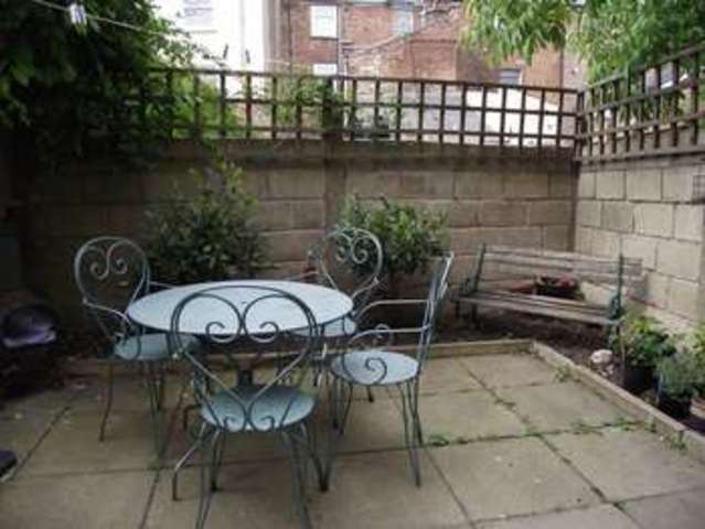  Image of 1 bedroom Flat to rent in Somerset Place Gloucester GL1 at Somerset Place  Gloucester, GL1 1XG