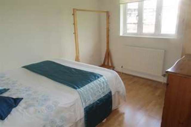  Image of 2 bedroom Flat for sale in Somerton Road Street BA16 at Street, BA16 0FE