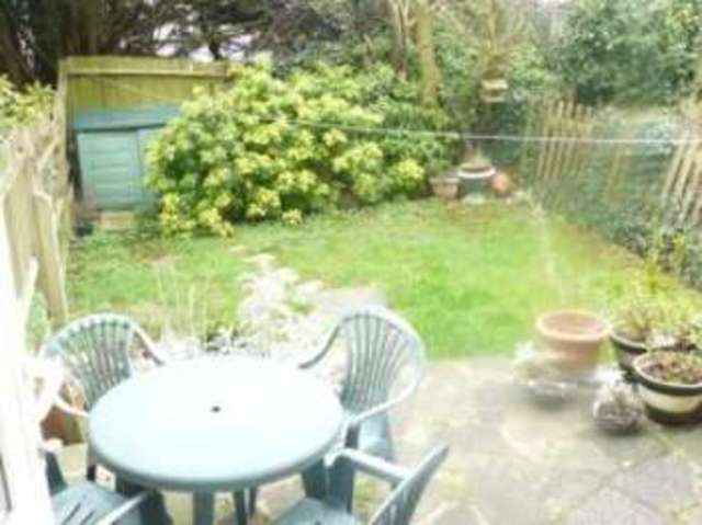  Image of 3 bedroom Terraced house for sale in South Close High Barnet Barnet EN5 at Barnet  Barnet, EN5 5TP