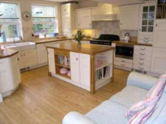  Image of 5 bedroom Semi-Detached house for sale in Nettlecombe Avenue Southsea PO4 at Southsea Hampshire Southsea, PO4 0QN