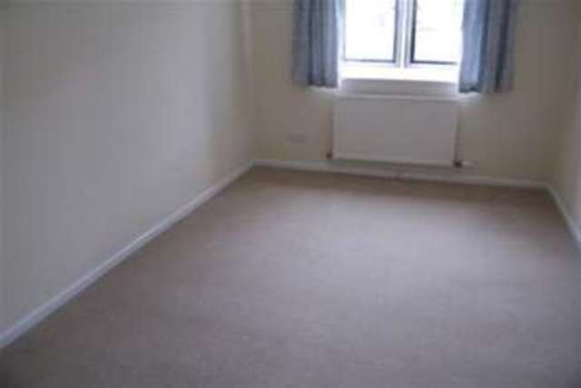  Image of 4 bedroom Detached house to rent in London Road Chalford Stroud GL6 at Stroud, GL6 8NW