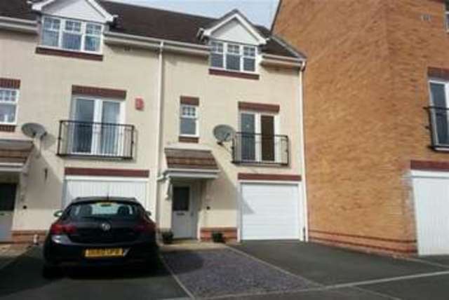  Image of 3 bedroom Property to rent in Spruce Way Stafford ST16 at Stafford, ST16 2TU
