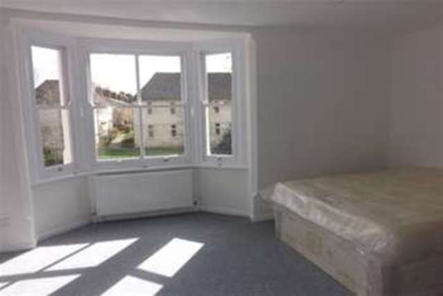  Image of 4 bedroom Detached house to rent in St. Clements Street Oxford OX4 at Oxford, OX4 1AG