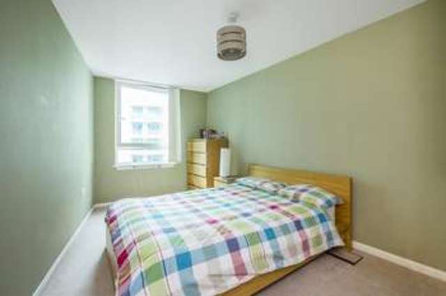  Image of 1 bedroom Property to rent in St. George Wharf London SW8 at St George Wharf  London, SW8 2FG