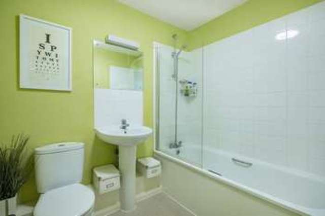  Image of 1 bedroom Property to rent in St. George Wharf London SW8 at St George Wharf  London, SW8 2FG