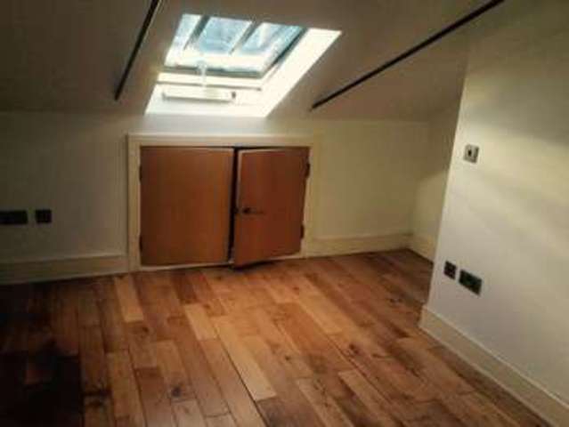  Image of 1 bedroom Flat to rent in St. Peters Street Huddersfield HD1 at St. Peters Street  Huddersfield, HD1 1EX